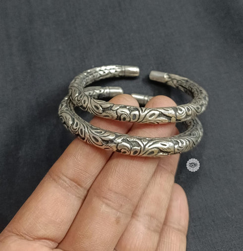 Chitai Adjustable kada (Pair,Size 2.4)